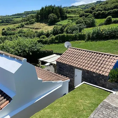 Near The Clouds - Refugio *