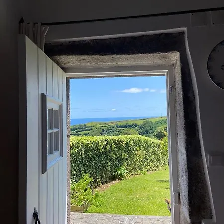 Near The Clouds - Refugio Nordeste (Azores)